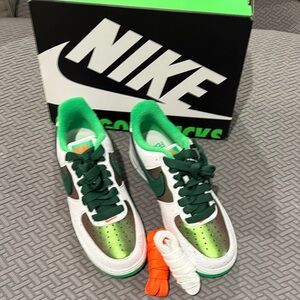 Brand New Sz 10 Nike Air Force 1 DOAF Oregon ‘Egg or Duck’ PE w/ Box